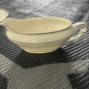 Pope Gosser Gravy Boat, Cream White with Gold Trim,‎ Vintage/Antique Serveware